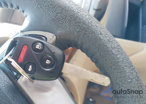 2008 Honda Accord 2.4 Ex-L from USA, damaged, VIN 1HGCP26898A018702